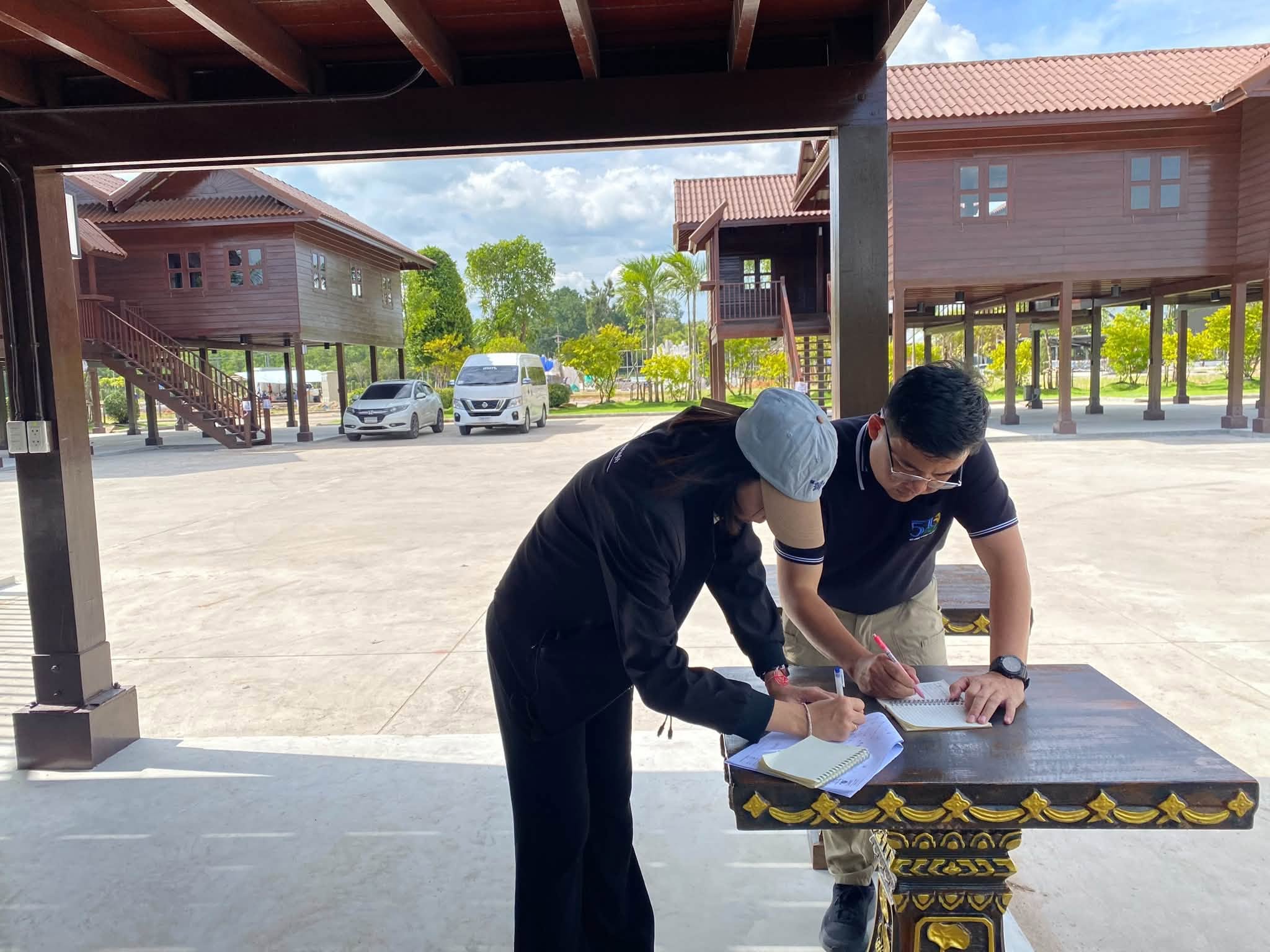 title - ส.ป.ก. ร่วมประชุมหารือแนวทางการจัดนิทรรศการเรือนอีสาน ในงานมหกรรมพืชสวนโลก จ.อุดรธานี